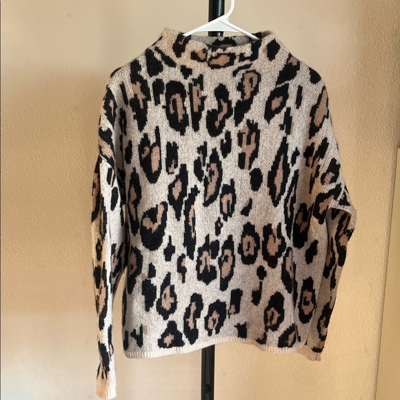 Catherine Malandrino Leopard Print Mock Neck Cashmere Sweater - Picture 1 of 3